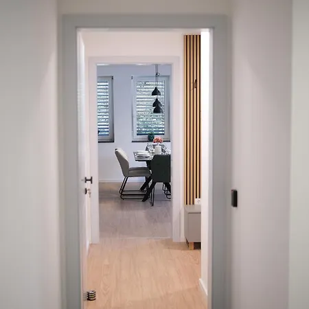 Apartma Ana *
