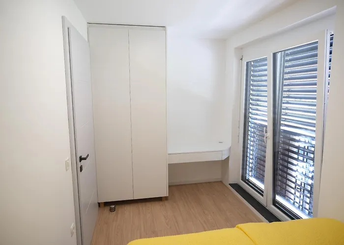 Apartma Ana Lejlighed *